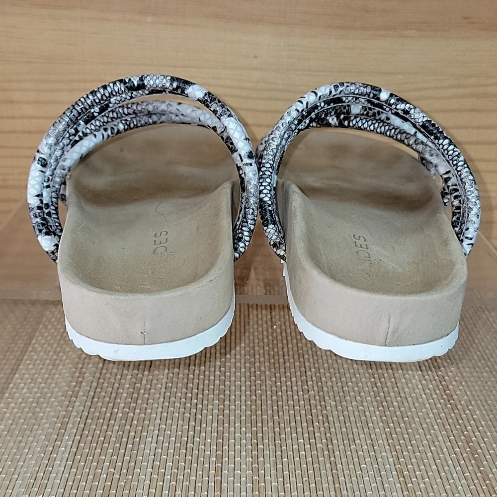 J/SLIDES TESS EMBOSSED STRAPPY SLIDE SANDAL sz8